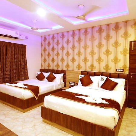 Hotel Sai Krish Grand Chennai Bagian luar foto
