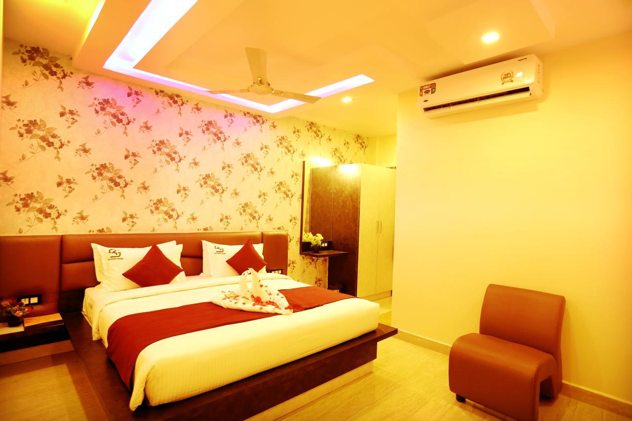 Hotel Sai Krish Grand Chennai Bagian luar foto