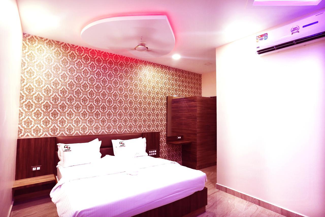 Hotel Sai Krish Grand Chennai Bagian luar foto