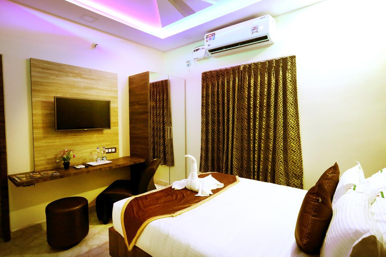 Hotel Sai Krish Grand Chennai Bagian luar foto