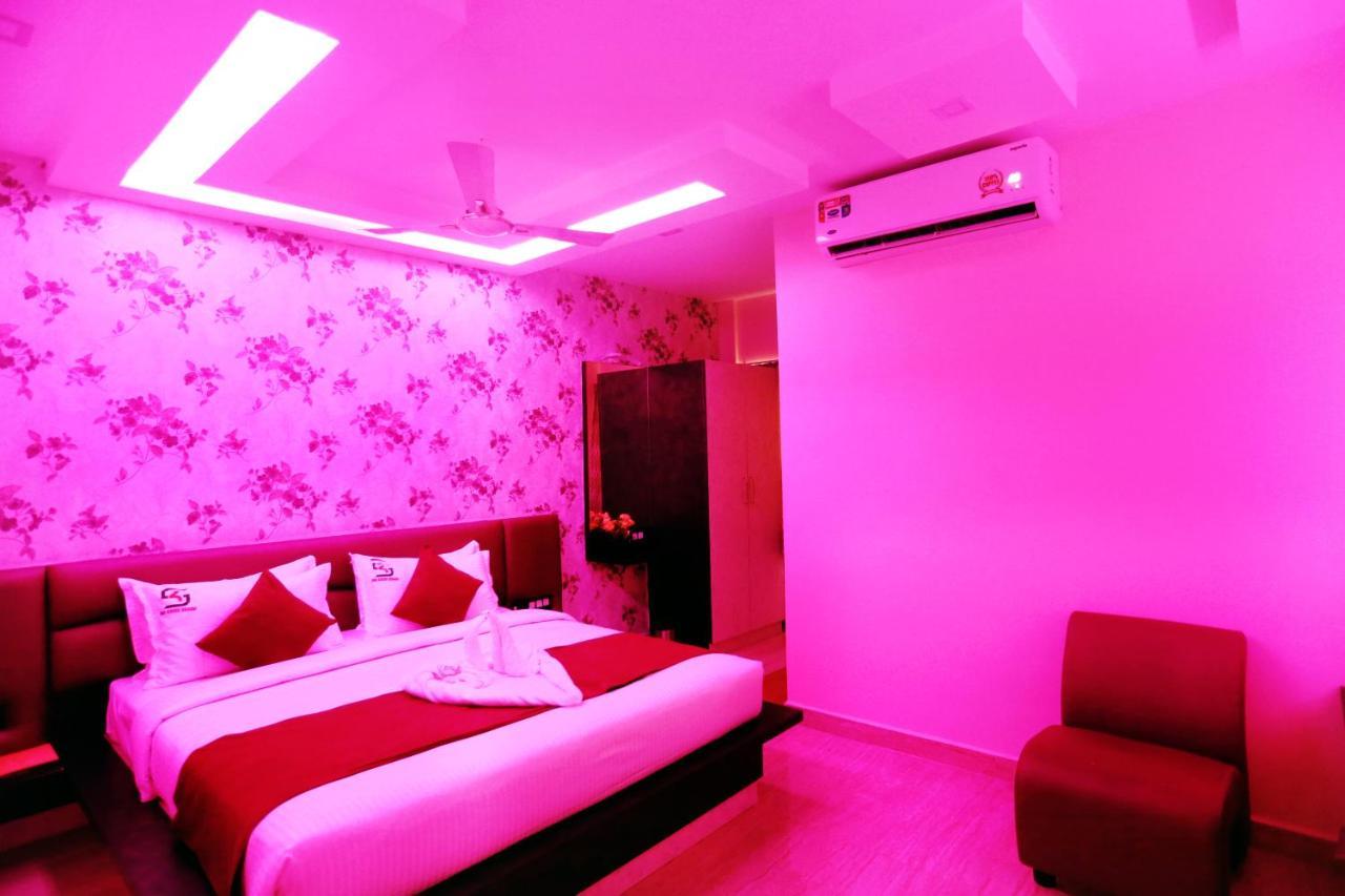 Hotel Sai Krish Grand Chennai Bagian luar foto