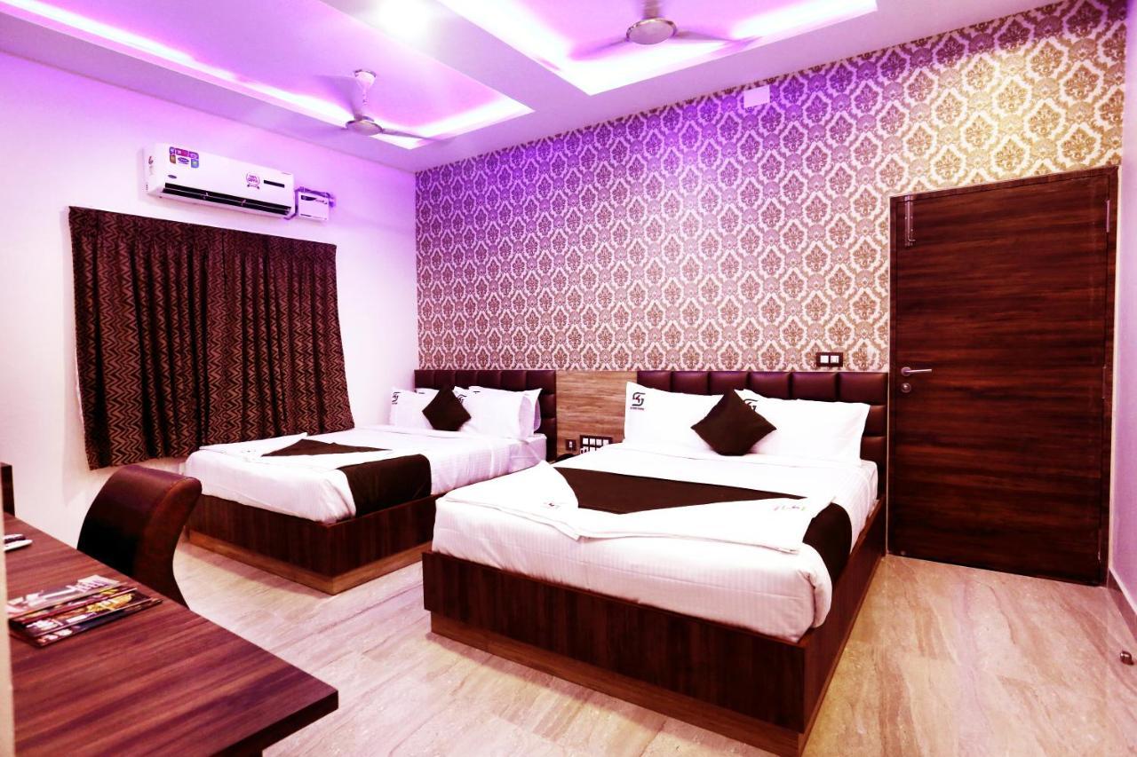 Hotel Sai Krish Grand Chennai Bagian luar foto