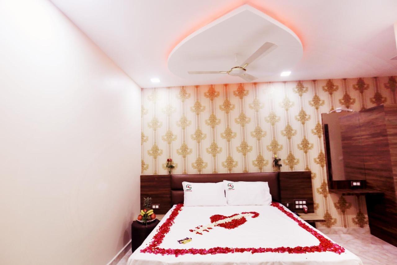 Hotel Sai Krish Grand Chennai Bagian luar foto